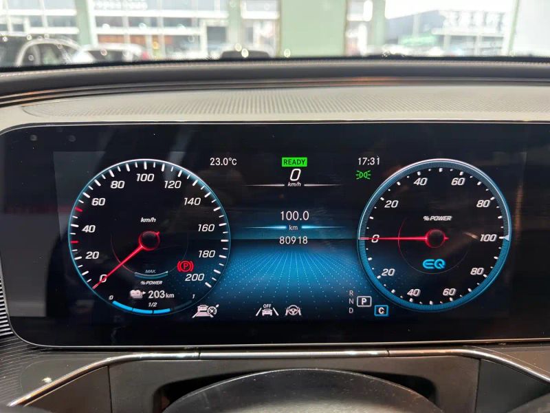 Mercedes-benz eqc