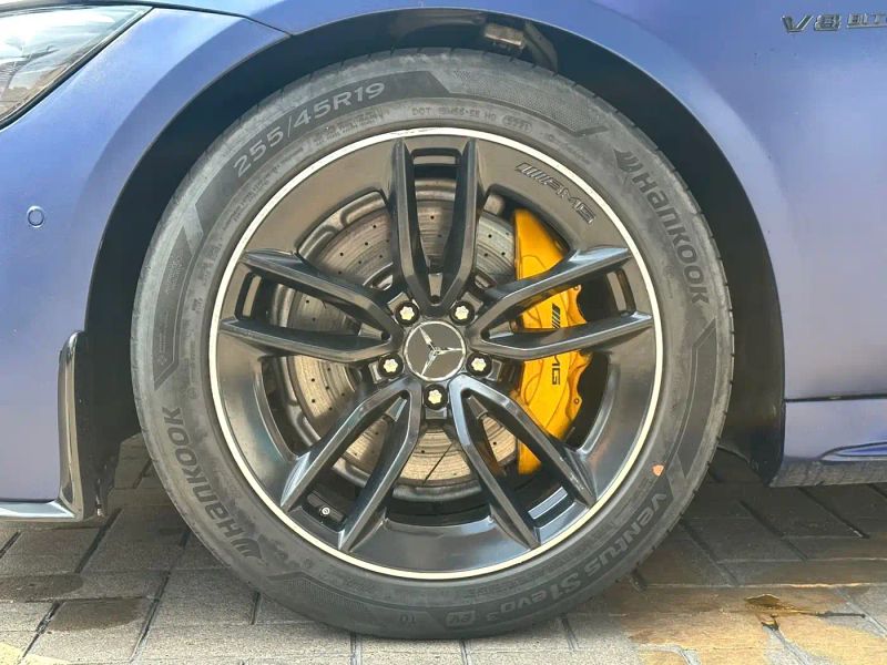 Mercedes-benz amg-gt
