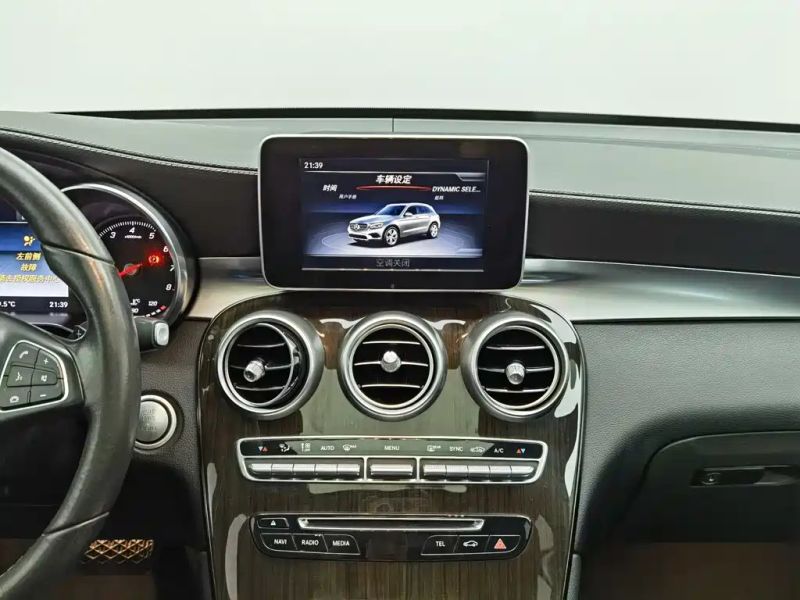 Mercedes-benz glc
