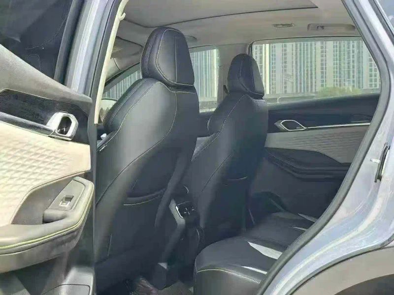 Geely binyue