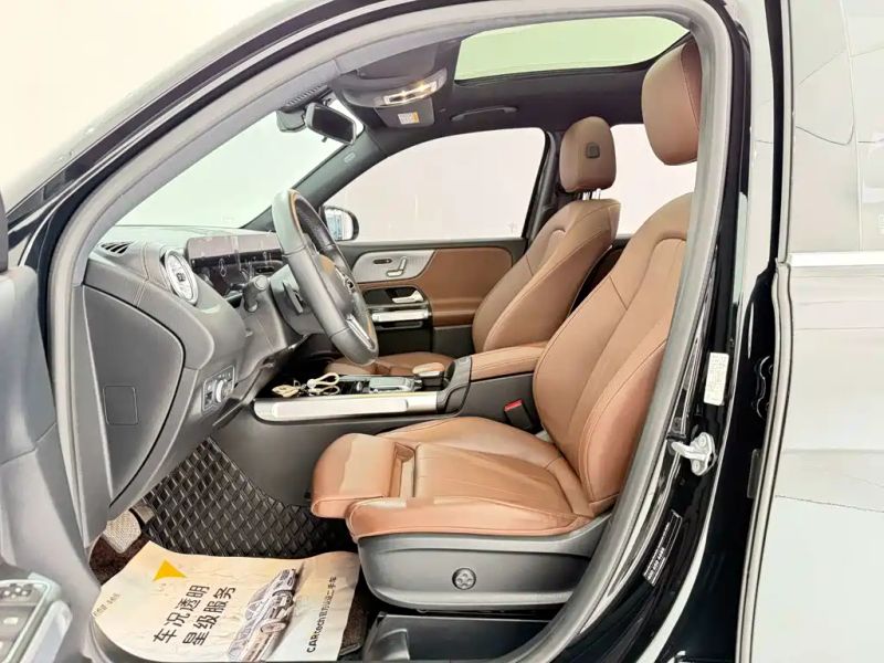 Mercedes-benz glb