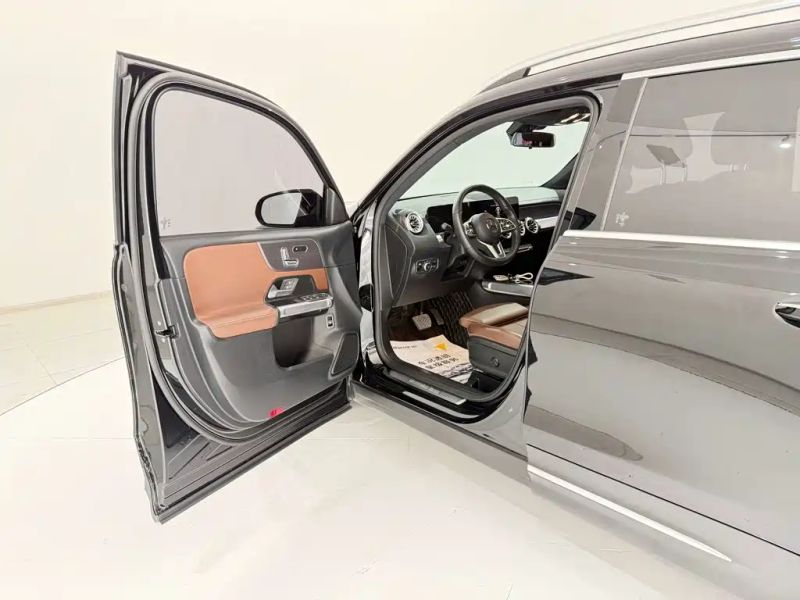 Mercedes-benz glb