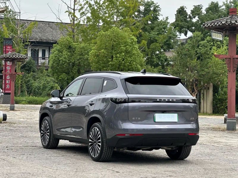 Exeed et5
