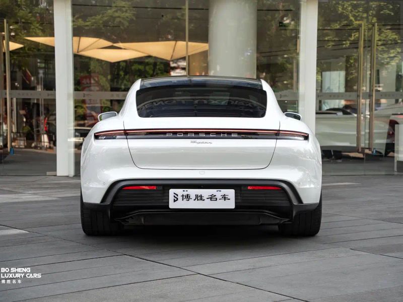 macan taycan