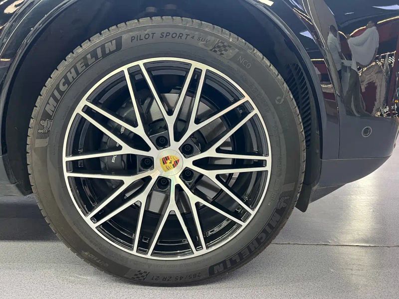 macan cayenne