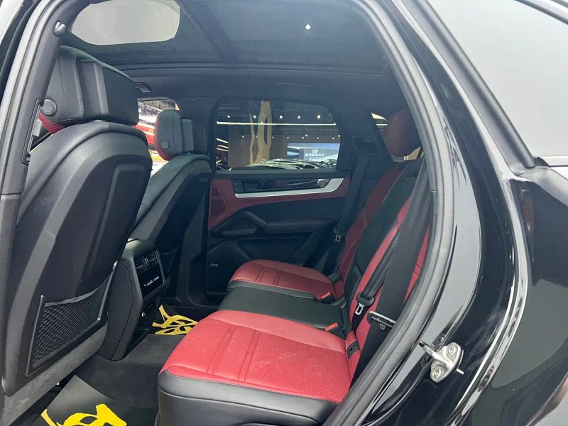 macan cayenne