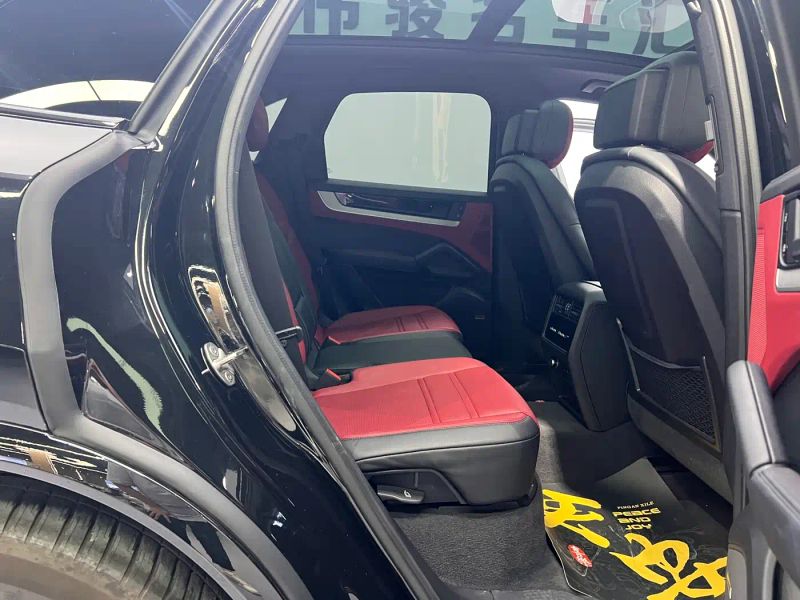macan cayenne