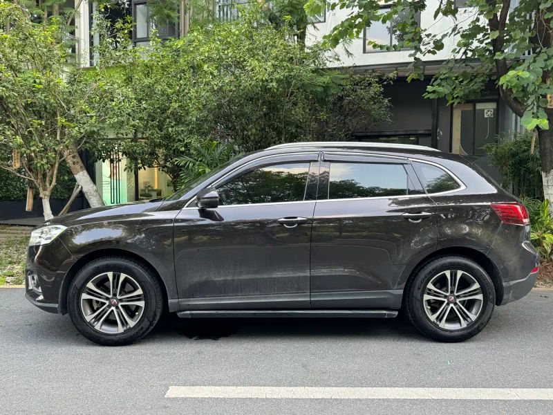 Borgward bx7
