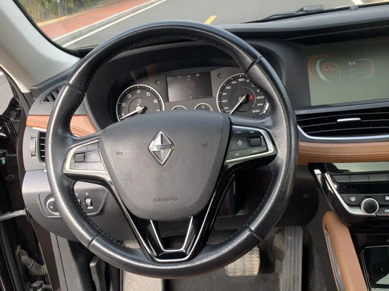 Borgward bx7