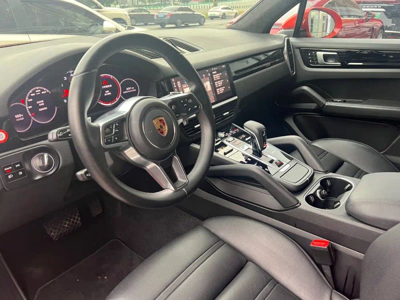 macan cayenne