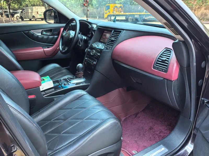 Infiniti FX