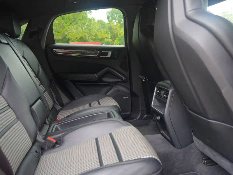 macan cayenne coupe