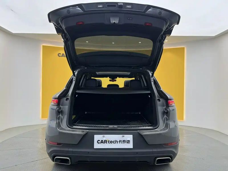 macan cayenne