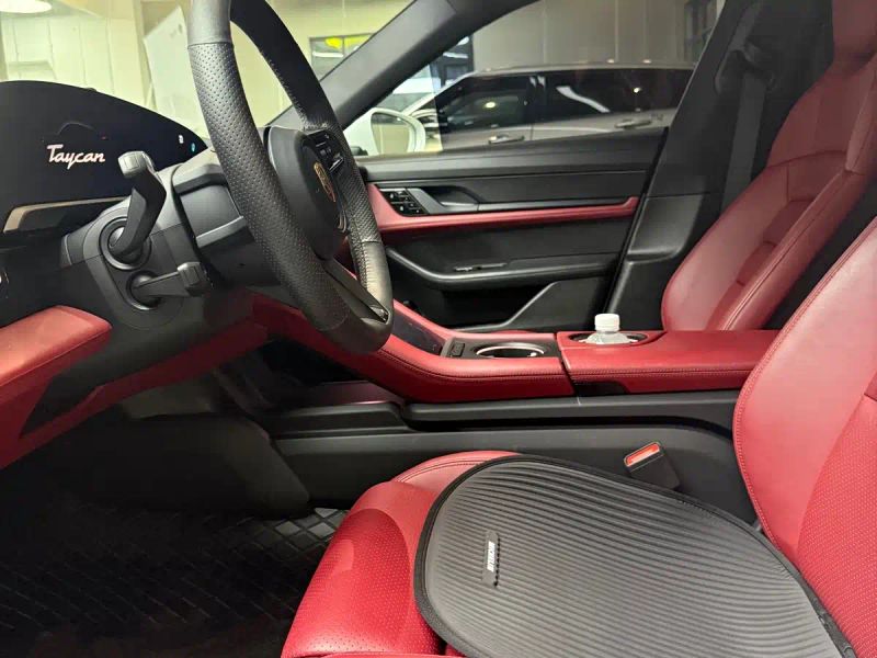 macan taycan