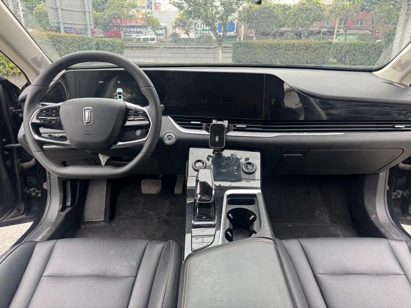 Besturn b70