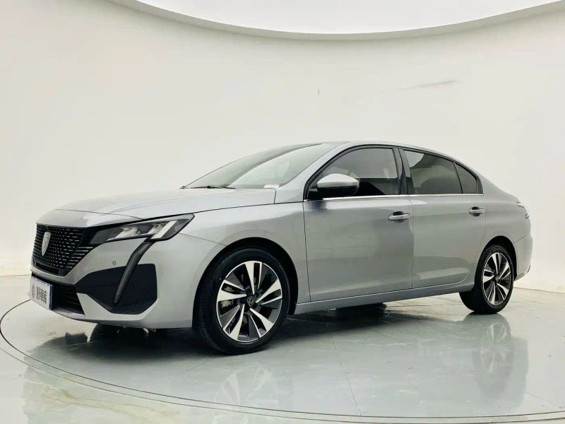 Peugeot 408
