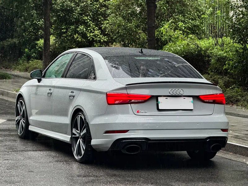 Audi rs