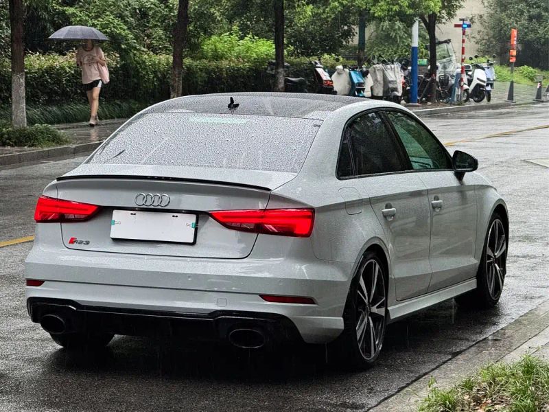 Audi rs