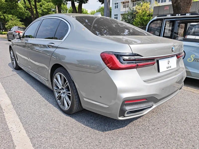 BMW 7-series