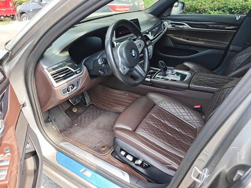 BMW 7-series