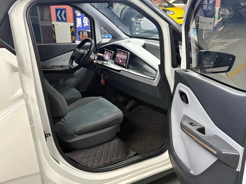 Baojun e