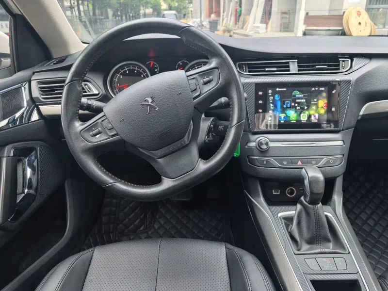 Peugeot peugeot_408