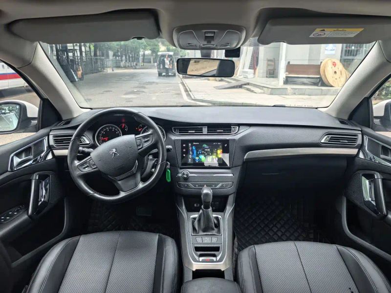 Peugeot peugeot_408