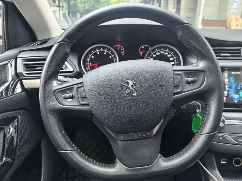 Peugeot peugeot_408