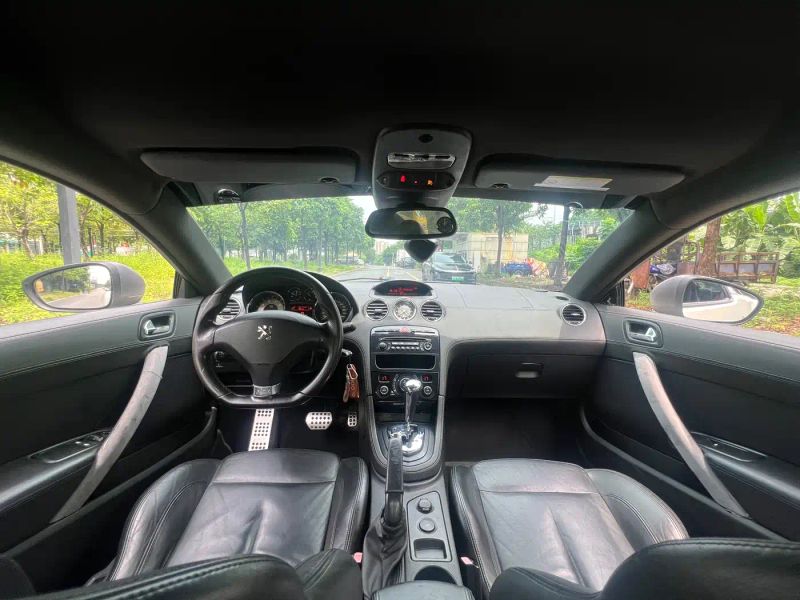 Peugeot RCZ