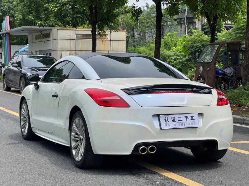 Peugeot RCZ