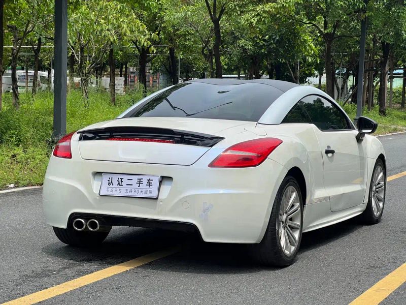 Peugeot RCZ