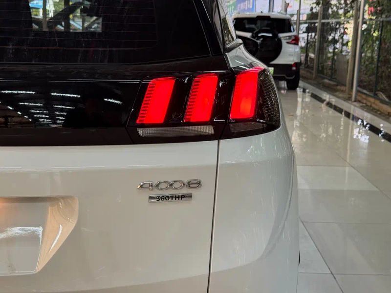 Peugeot 4008
