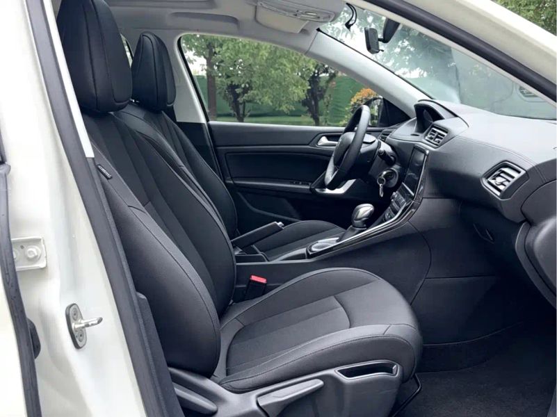 Peugeot peugeot_308