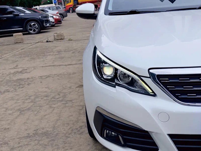 Peugeot peugeot_308