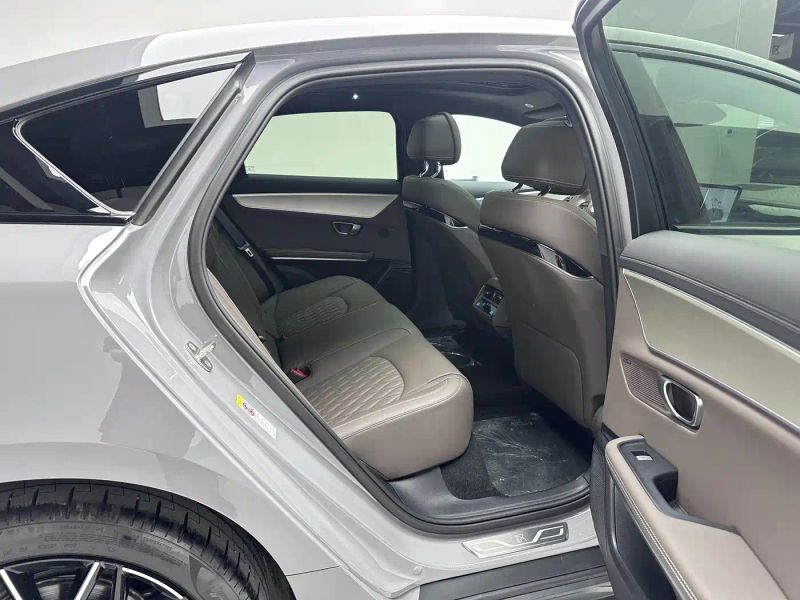 han sedan