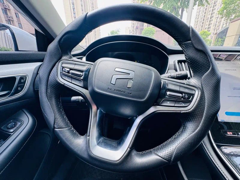 Roewe er6