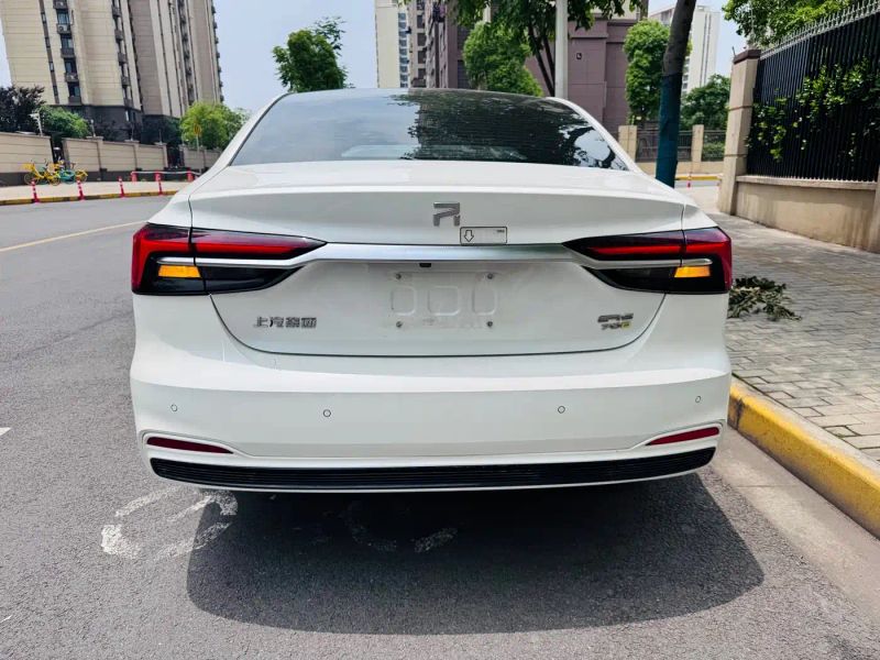 Roewe er6