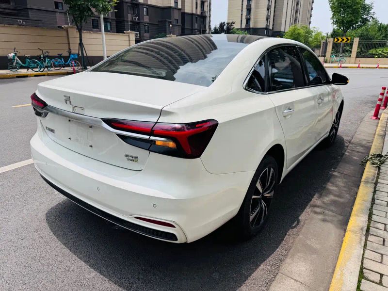 Roewe er6