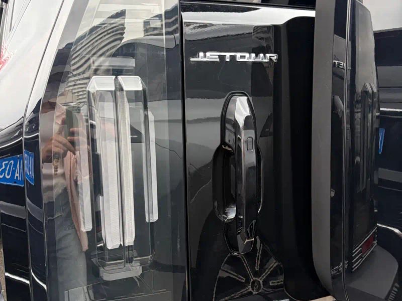 Jetour traveler