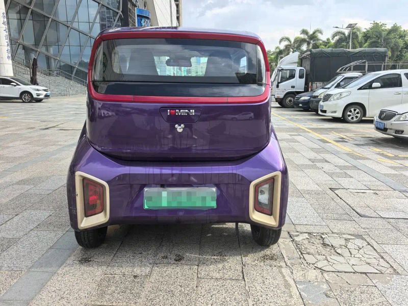 Baojun e