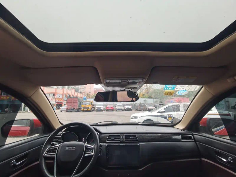 lifan maxus