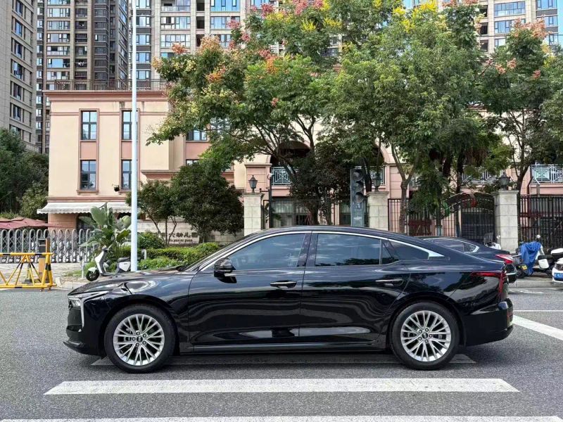 Besturn b70