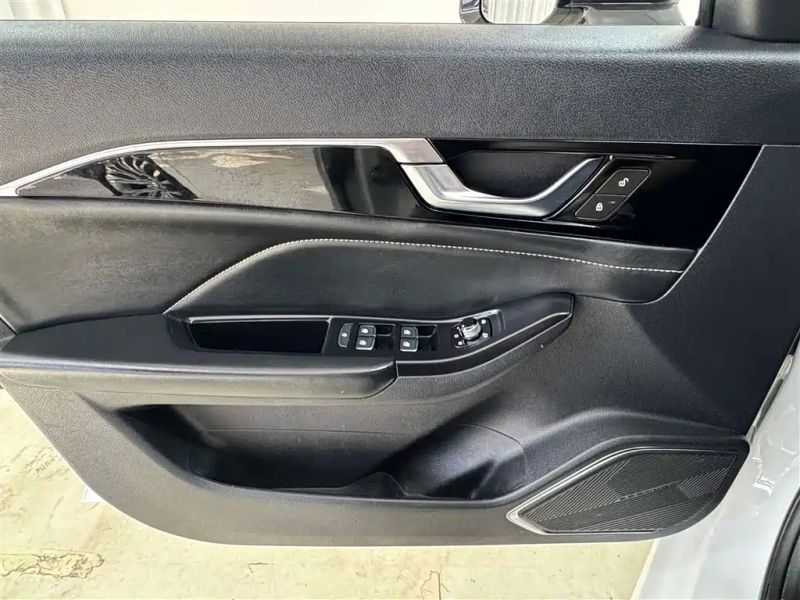 Besturn b70