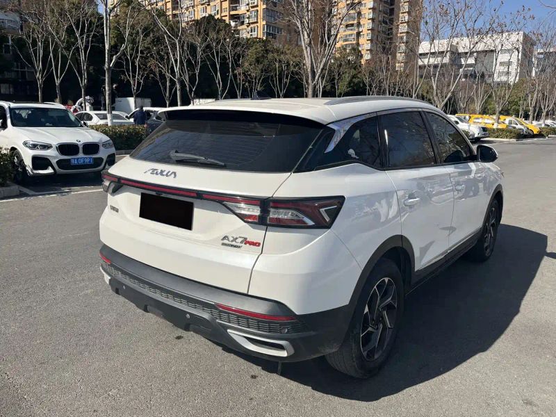 yixuan ax7