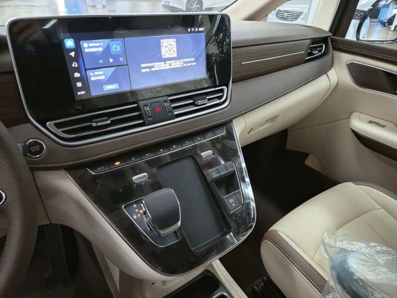 Besturn m9
