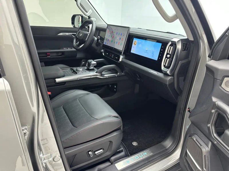 Jetour traveler