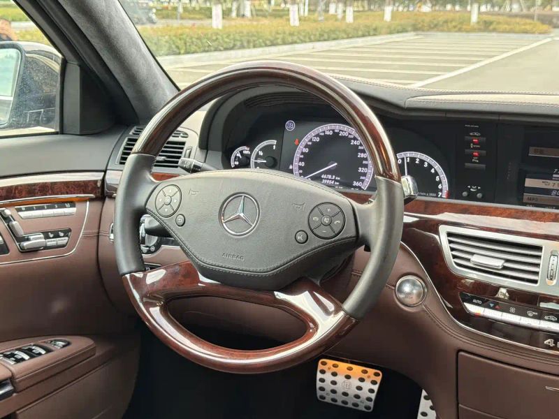 Porsche s-class