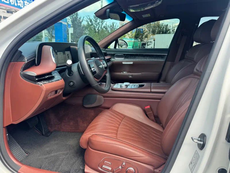 Genesis genesis-g90