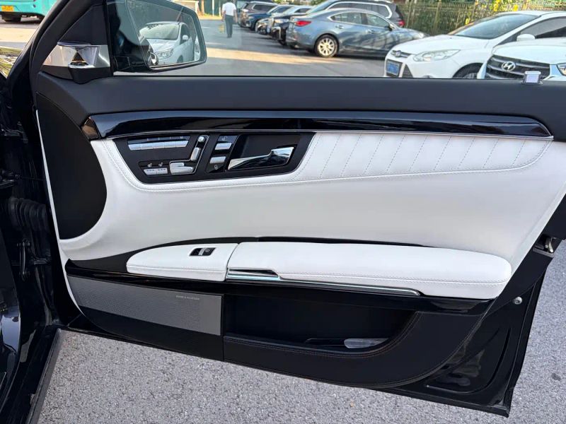 Porsche s-class