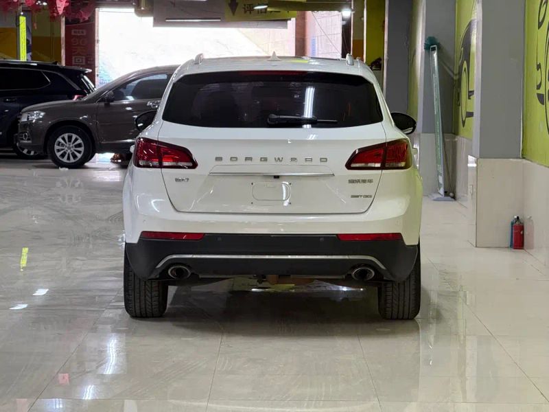 Borgward bx7